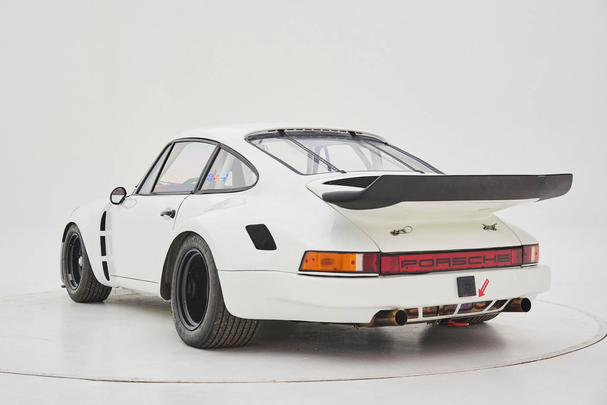 3.0 rsr rear side view